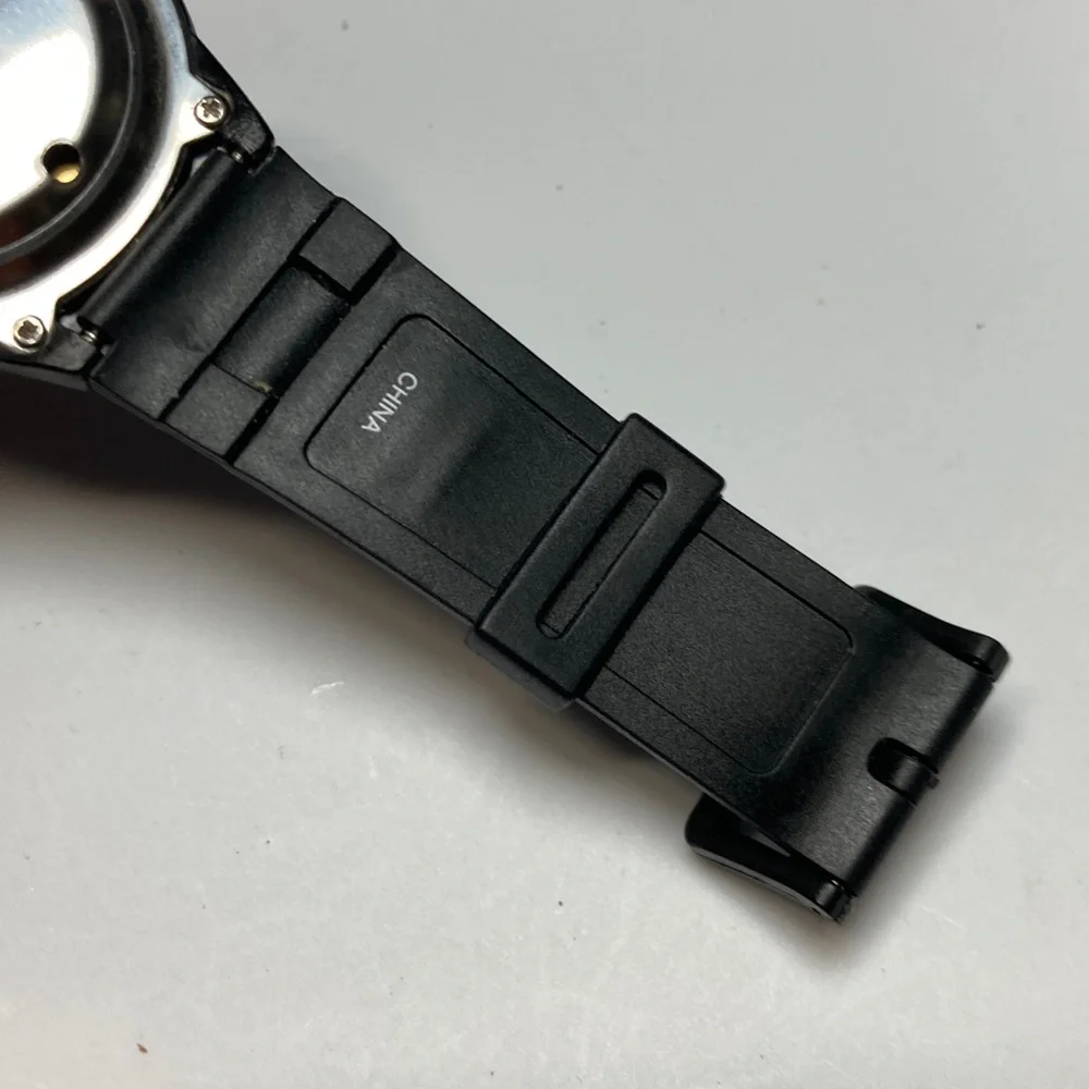 WF-976/21006 talking vintage watch, new battery, rubber strap, retro digital
